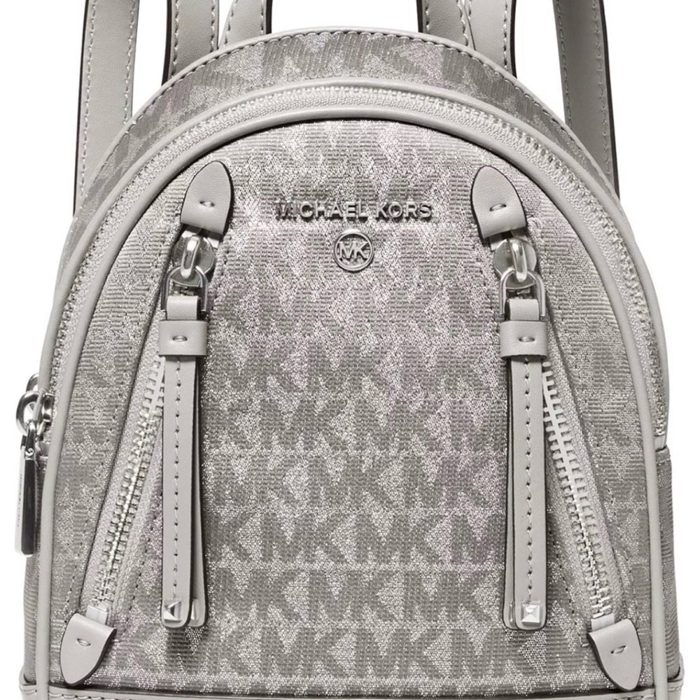 MICHAEL KORS Signature
Brooklyn Extra Small Convertible Messenger
Backpack.
